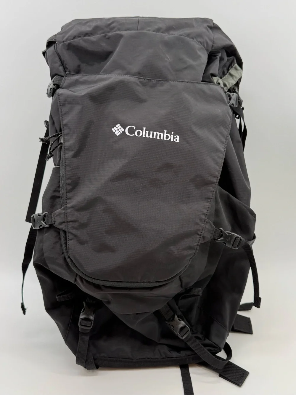 Columbia Black Men's Outdoor Backpack with internal frame
